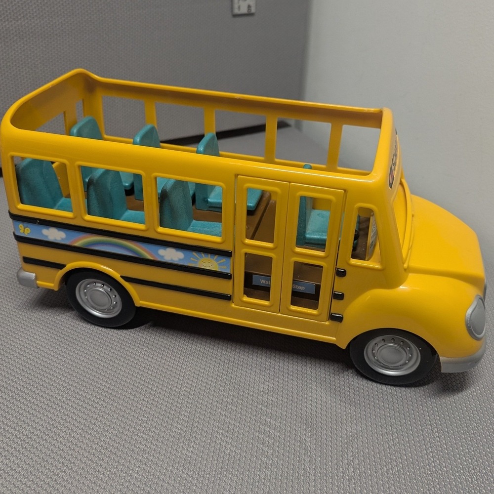Sylvanian Families Calico Critters Berry Grove School Bus Toy Vehicle ABC123